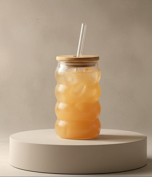 Vaso Ondulado de Vidrio con Tapa de Bambú – 480 ml